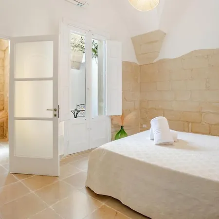 Antica Dimora Con Volte A Stella Dietro Al Duomo Con Parcheggio Apartment Lecce